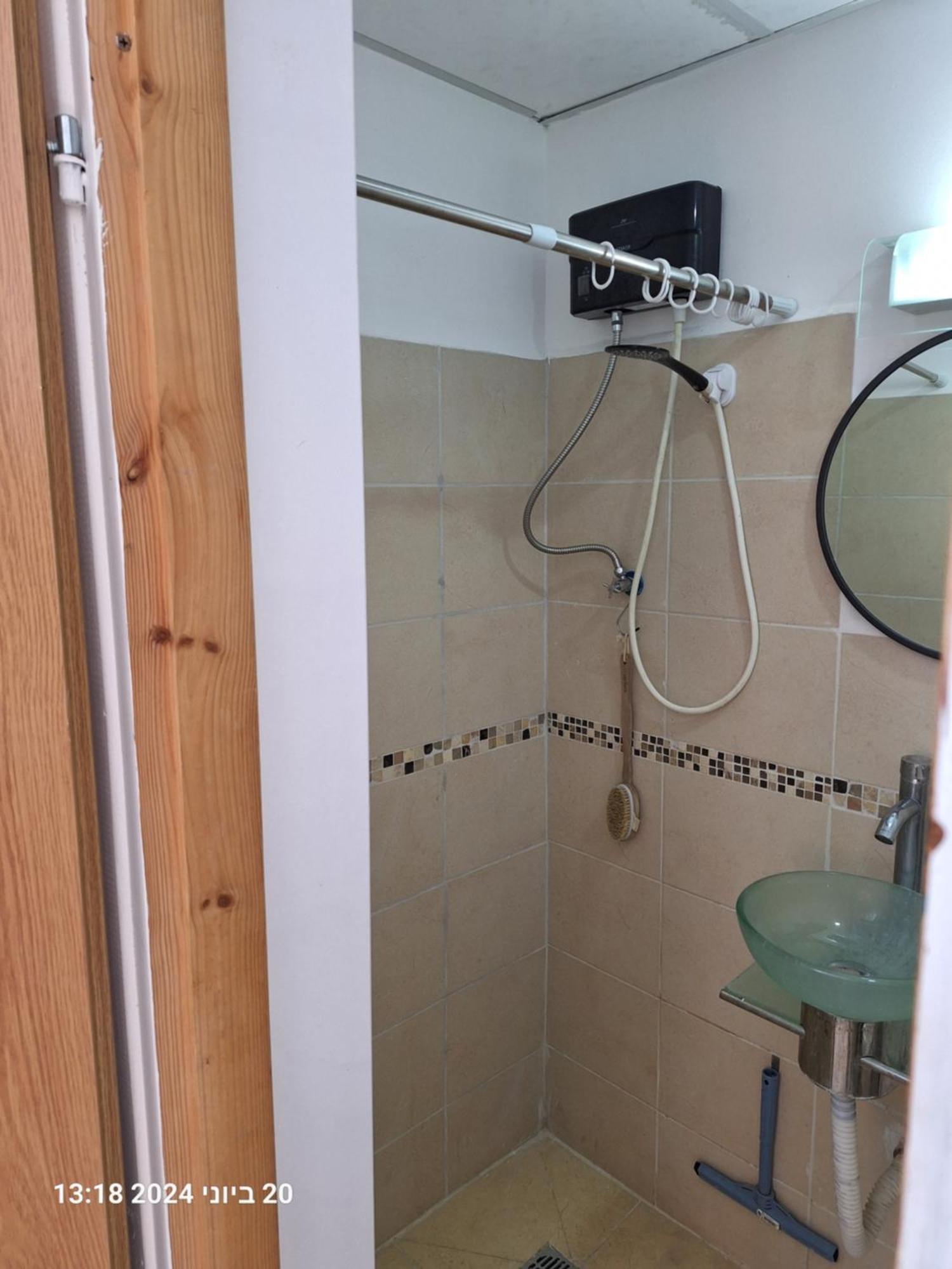 הבית הירוק Otel Karmiel Dış mekan fotoğraf